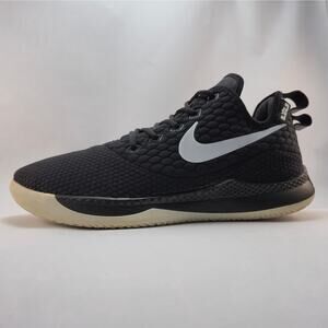 NIKE LeBron Witness 3 Black/White Athletic Shoes Mens Size 11